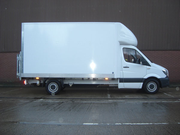 Luton box van for hire