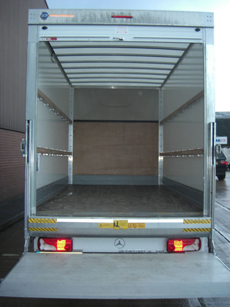 Luton box van